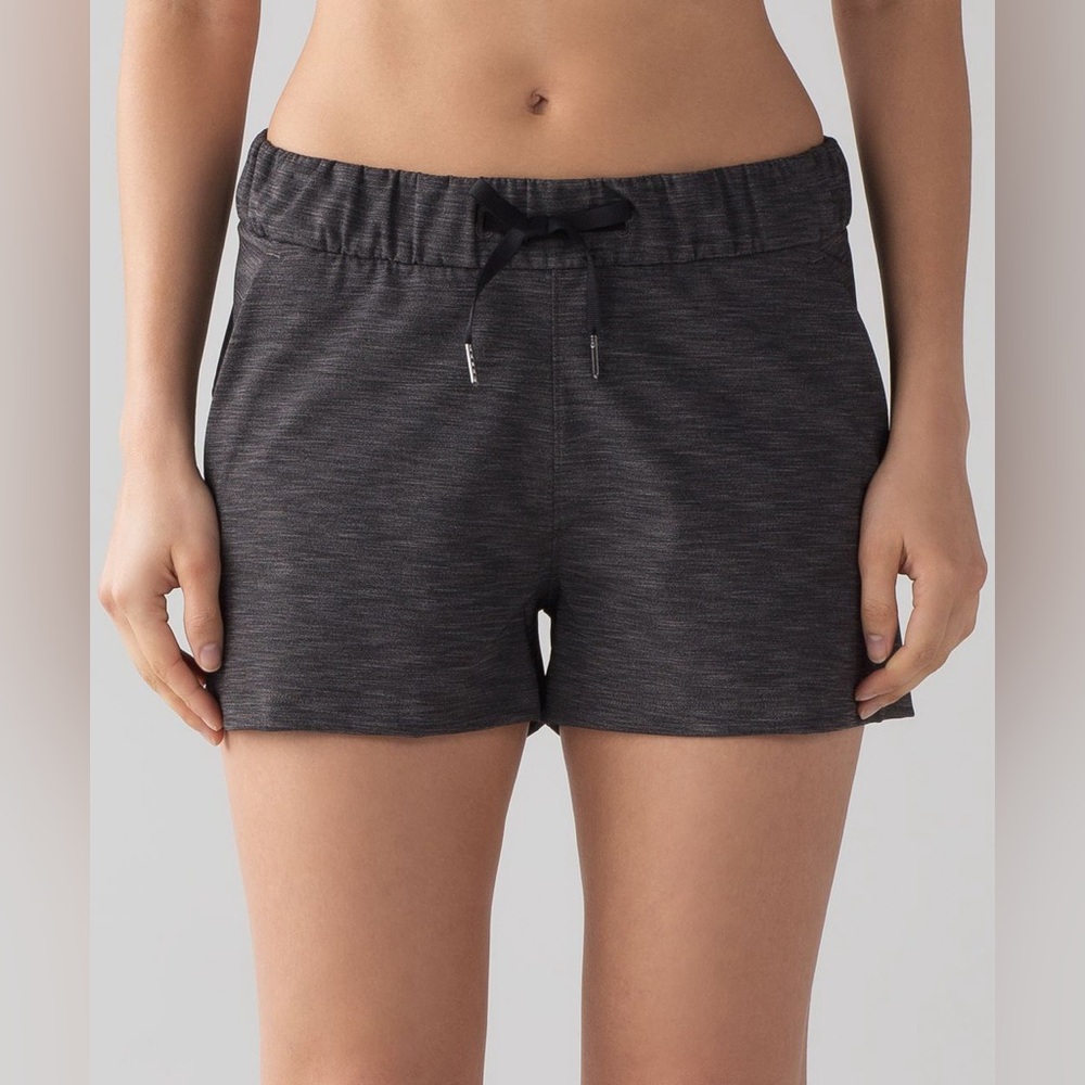 Lululemon On The Fly Short